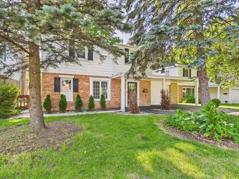 530 South Dryden Place Arlington Heights IL 60005