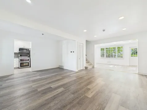 530 South Dryden Place Arlington Heights IL 60005