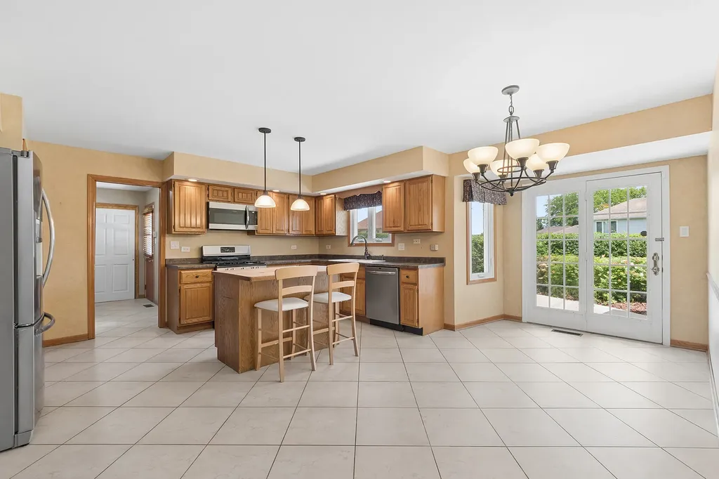 14427 Country Club Lane Orland Park IL 60462