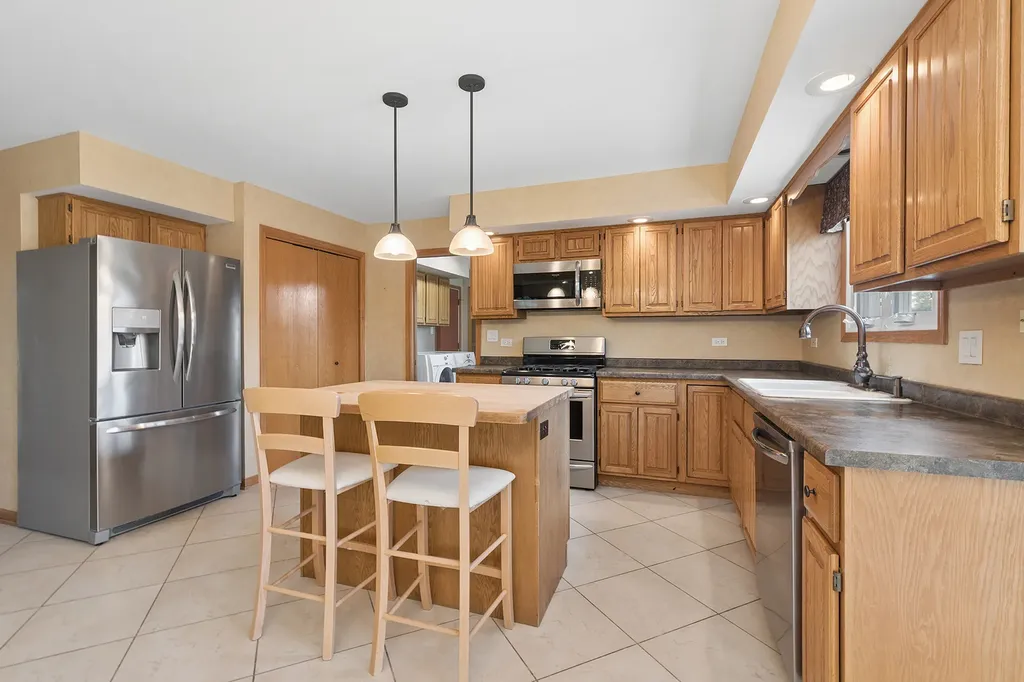 14427 Country Club Lane Orland Park IL 60462