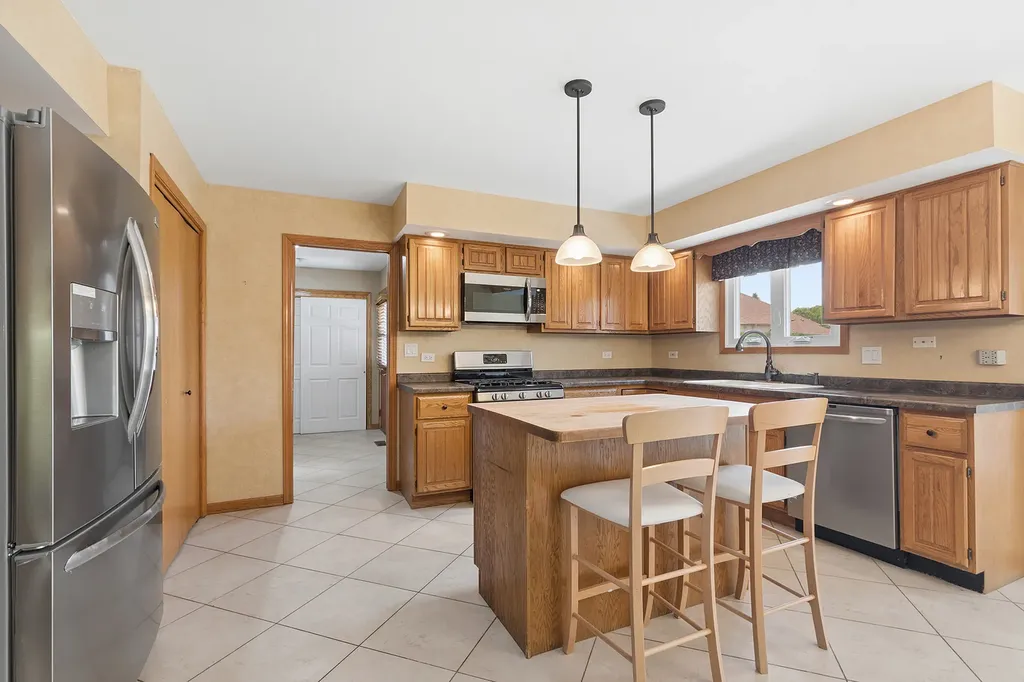 14427 Country Club Lane Orland Park IL 60462