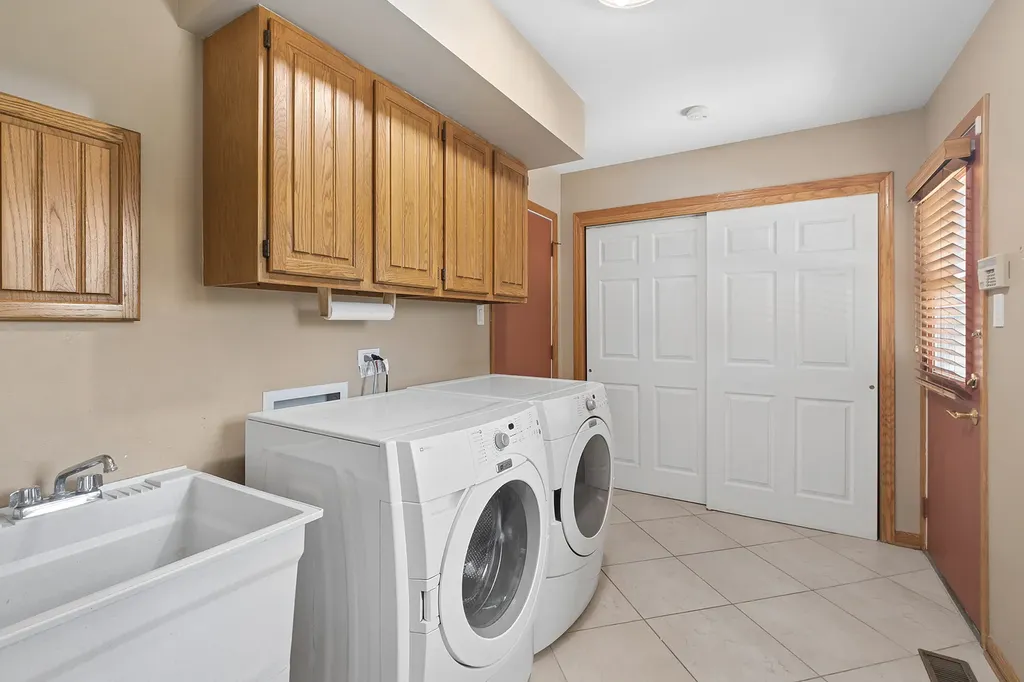 14427 Country Club Lane Orland Park IL 60462