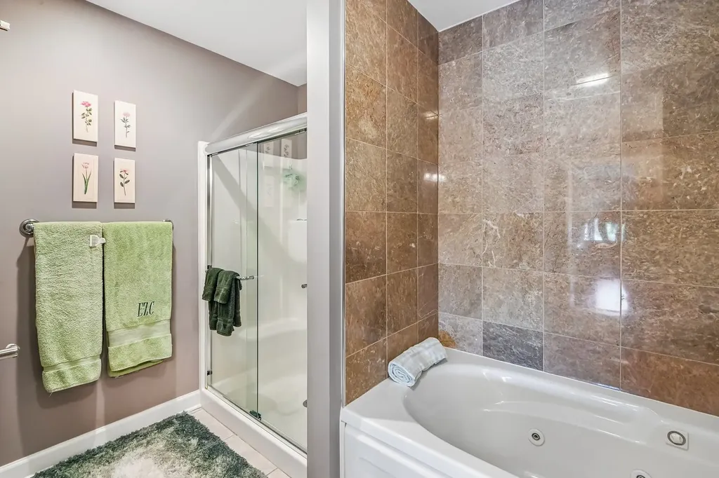 50 North Bokelman Street Roselle IL 60172