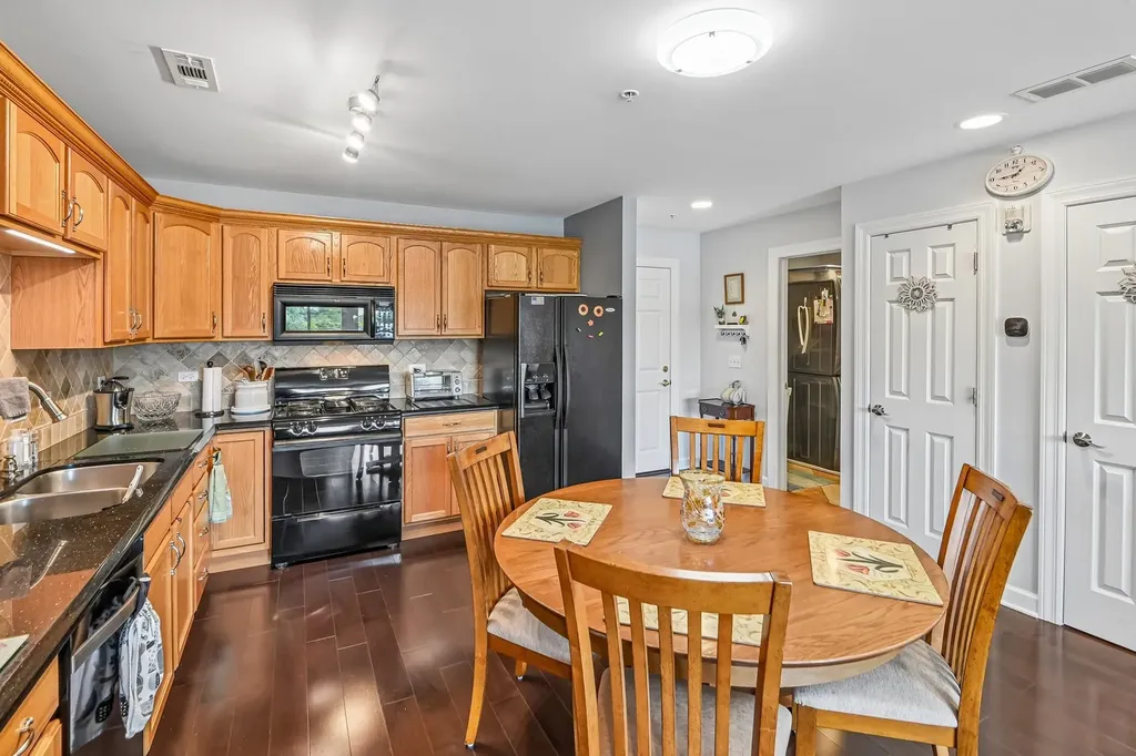 50 North Bokelman Street Roselle IL 60172