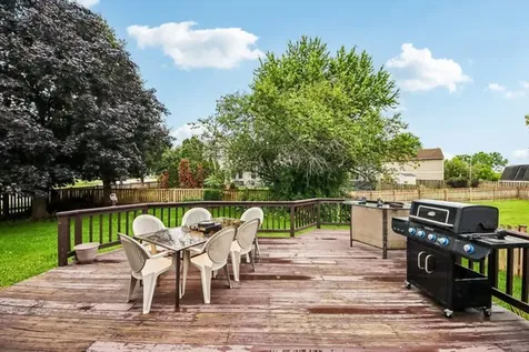 647 East Princeton Court Round Lake Beach IL 60073