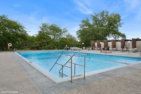 5455 North Sheridan Road Chicago IL 60640