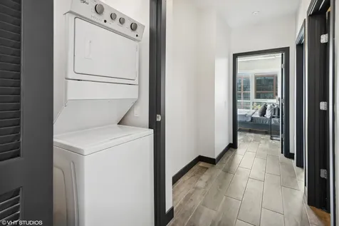 171 North Aberdeen Street Chicago IL 60607