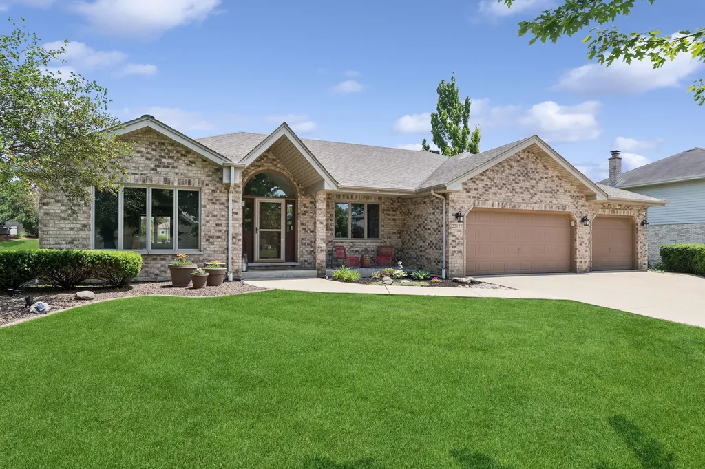 22127 Clary Sage Drive Frankfort IL 60423