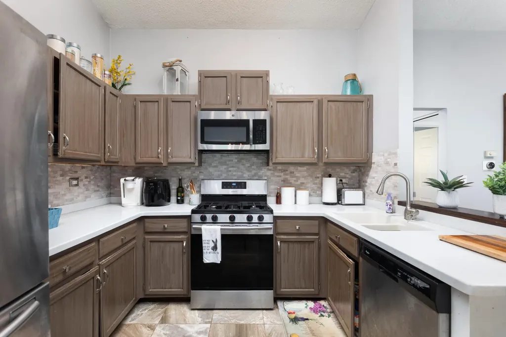 417 Travelaire Avenue Naperville IL 60565