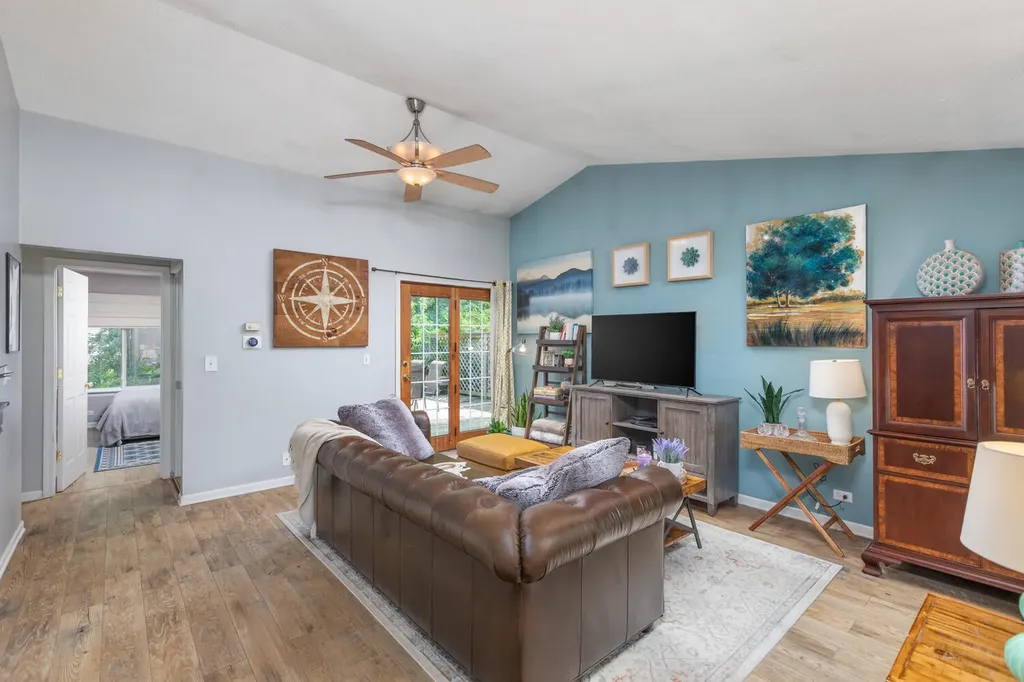 417 Travelaire Avenue Naperville IL 60565