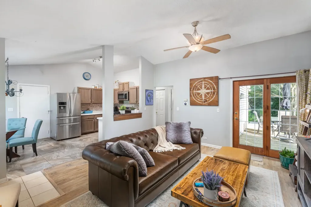 417 Travelaire Avenue Naperville IL 60565