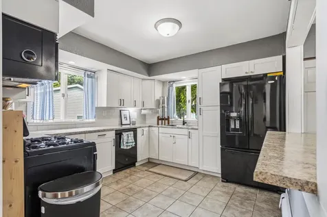 210 East Logan Street Arthur IL 61911