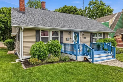 210 East Logan Street Arthur IL 61911