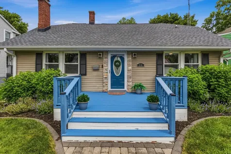 210 East Logan Street Arthur IL 61911