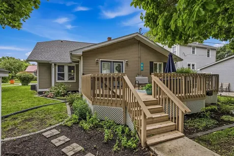 210 East Logan Street Arthur IL 61911