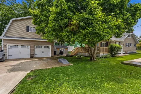 210 East Logan Street Arthur IL 61911