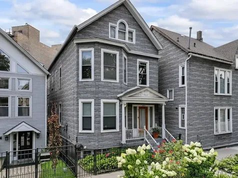 1429 West Barry Avenue Chicago IL 60657