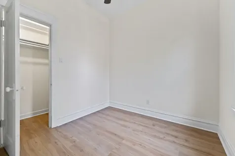 1429 West Barry Avenue Chicago IL 60657