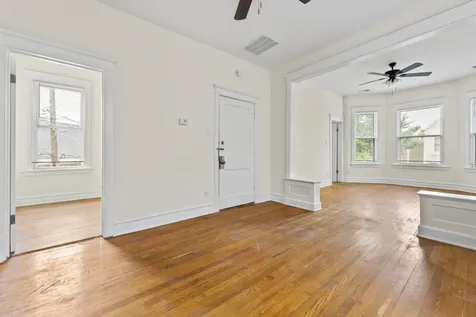 1429 West Barry Avenue Chicago IL 60657