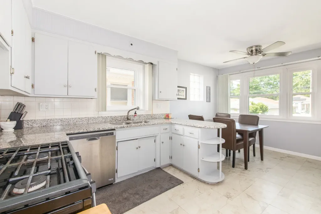 3612 North Oconto Avenue Chicago IL 60634