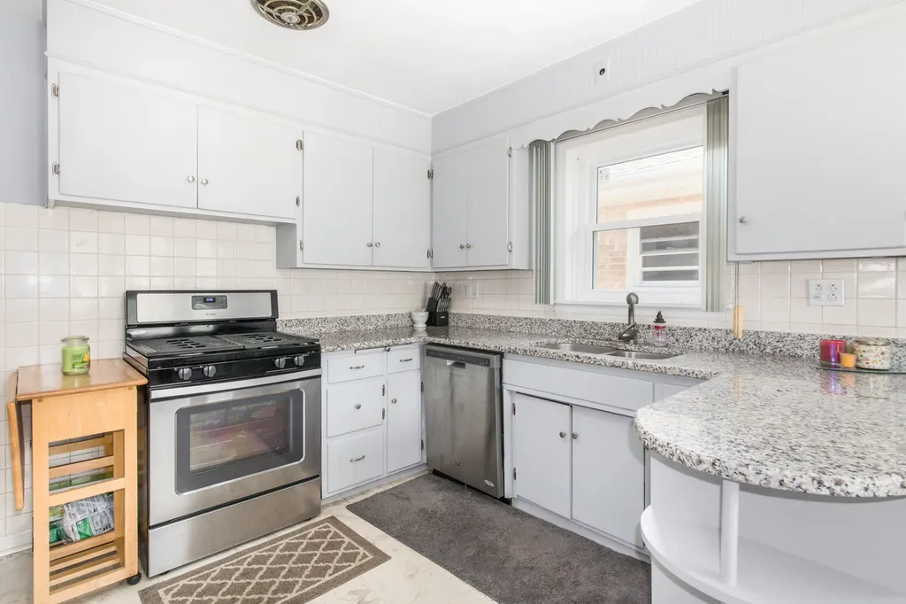 3612 North Oconto Avenue Chicago IL 60634