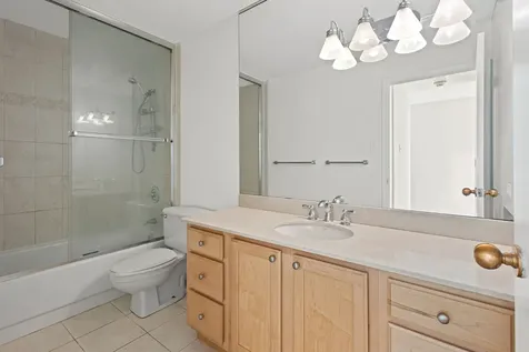 211 East Ohio Street Chicago IL 60611