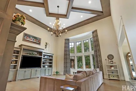 18 Enclave Court South Barrington IL 60010