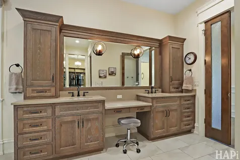 18 Enclave Court South Barrington IL 60010