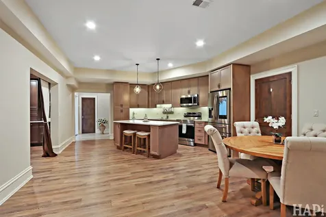18 Enclave Court South Barrington IL 60010