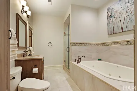 18 Enclave Court South Barrington IL 60010