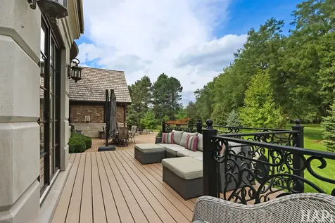 18 Enclave Court South Barrington IL 60010