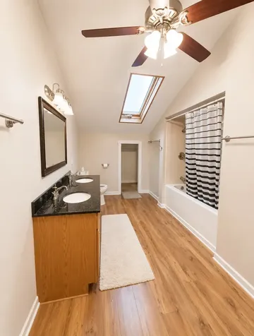 8728 South Rockwell Avenue Evergreen Park IL 60805