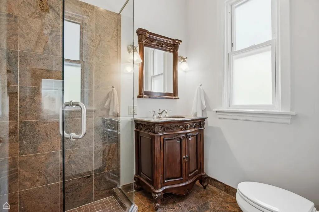 1244 West Ardmore Avenue Chicago IL 60660
