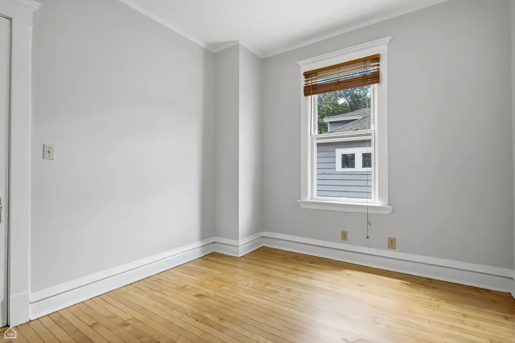 1244 West Ardmore Avenue Chicago IL 60660