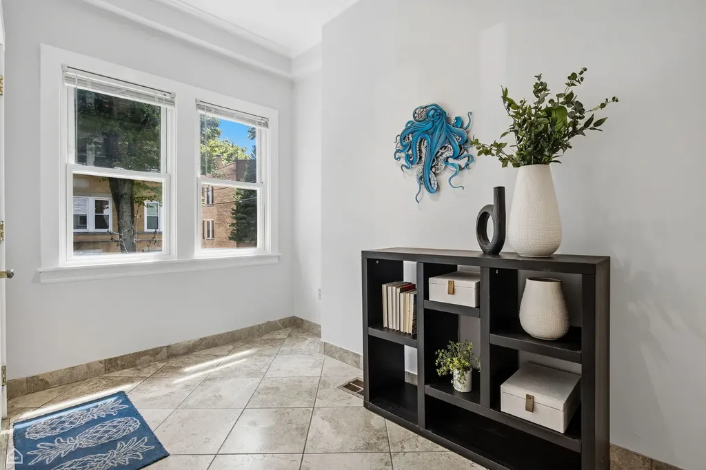 1244 West Ardmore Avenue Chicago IL 60660