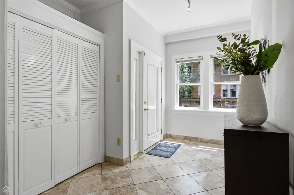 1244 West Ardmore Avenue Chicago IL 60660