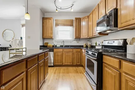1244 West Ardmore Avenue Chicago IL 60660