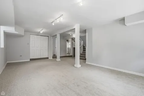 1244 West Ardmore Avenue Chicago IL 60660