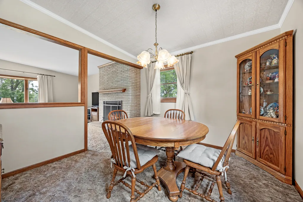 2474 College Road Downers Grove IL 60516