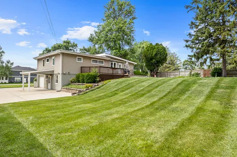 2474 College Road Downers Grove IL 60516