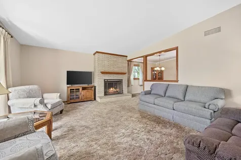 2474 College Road Downers Grove IL 60516