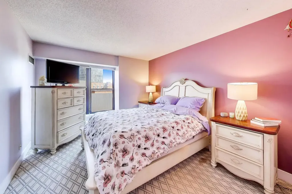 350 West Belden Avenue Chicago IL 60614