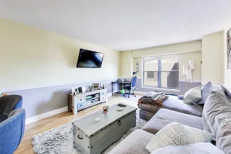 350 West Belden Avenue Chicago IL 60614