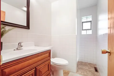 2720 North Bayview Lane Mchenry IL 60051