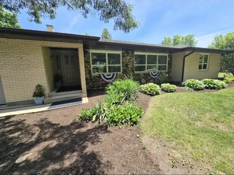2720 North Bayview Lane Mchenry IL 60051