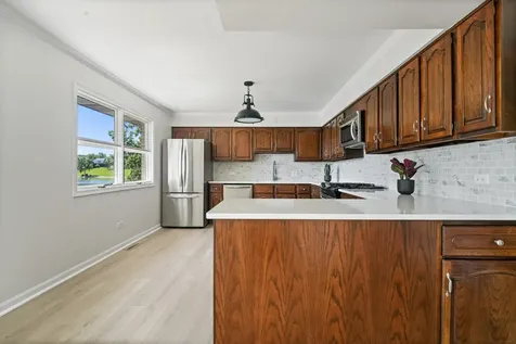 2720 North Bayview Lane Mchenry IL 60051