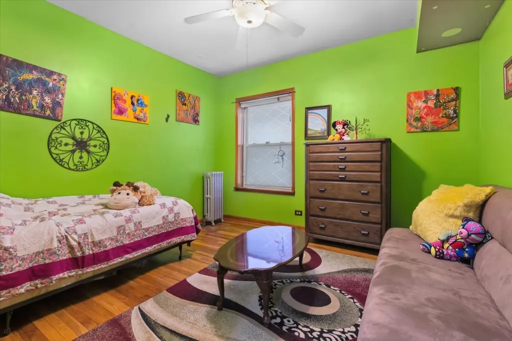 4417 North Malden Street Chicago IL 60640