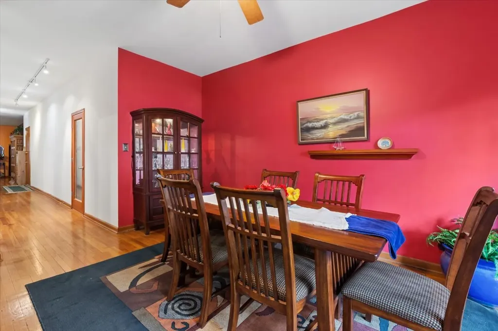 4417 North Malden Street Chicago IL 60640