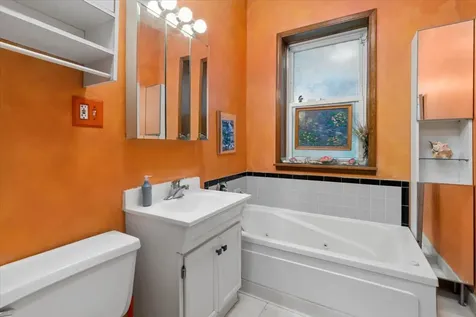 4417 North Malden Street Chicago IL 60640