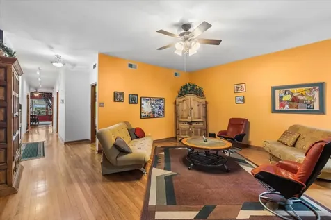 4417 North Malden Street Chicago IL 60640